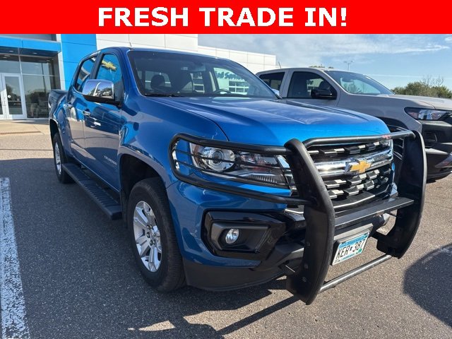2022 Chevrolet Colorado LT photo 2