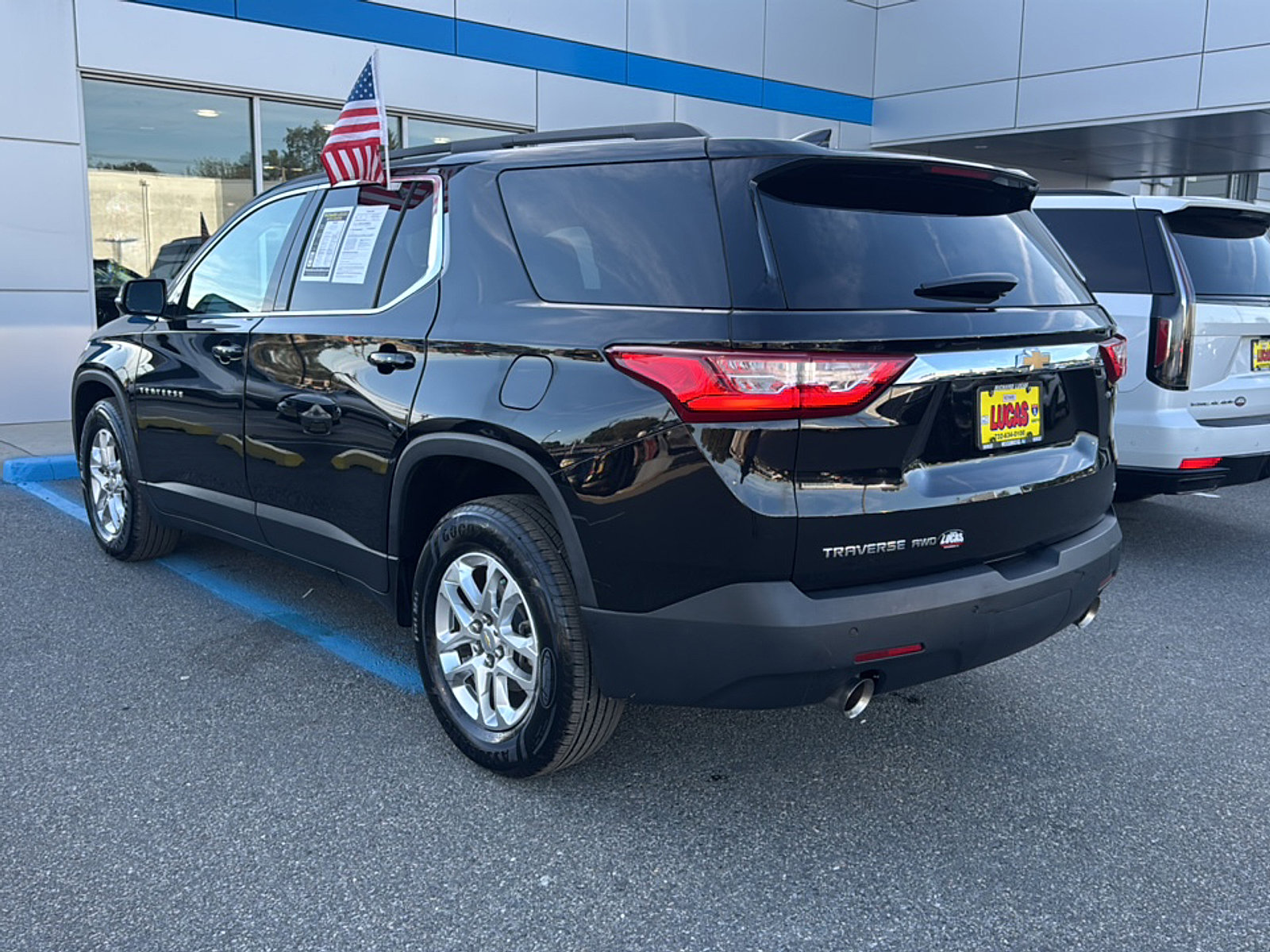 2020 Chevrolet Traverse Cloth photo 3