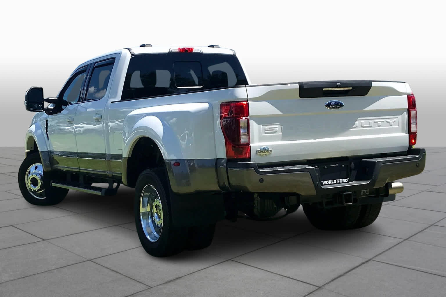 2022 Ford F-450 King Ranch photo 11