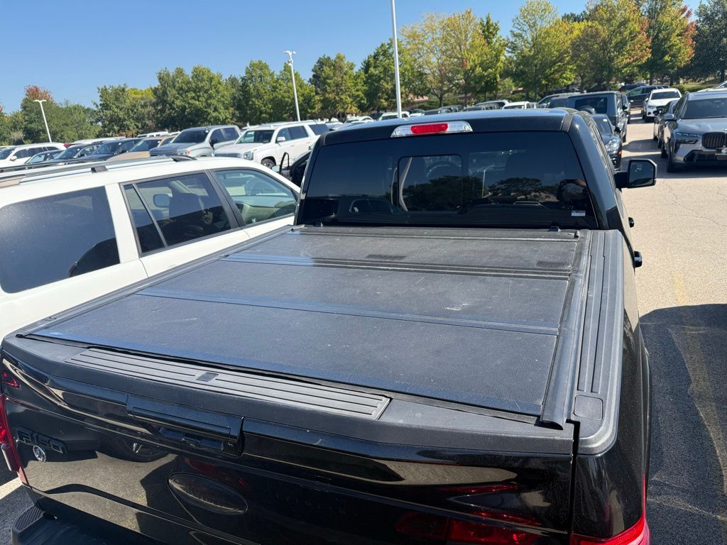 2016 Ford F-150 Lariat photo 4