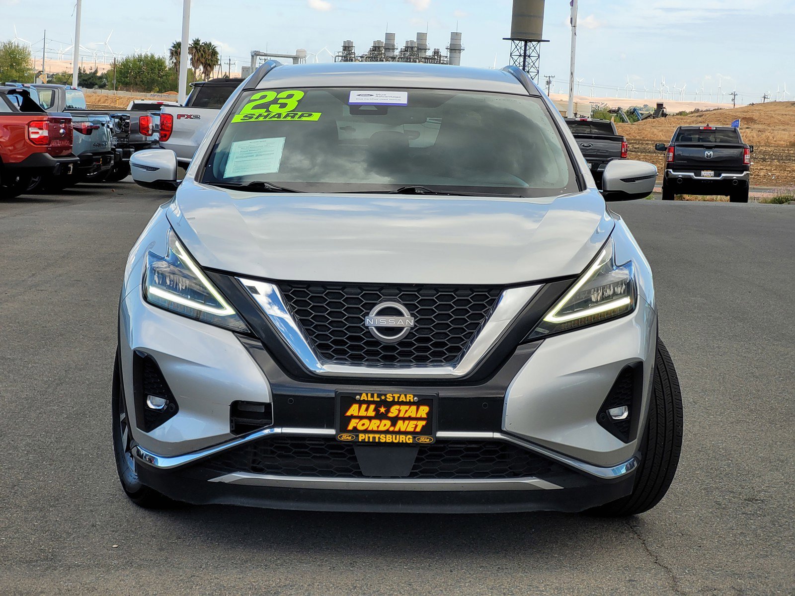 2023 Nissan Murano SV photo 2