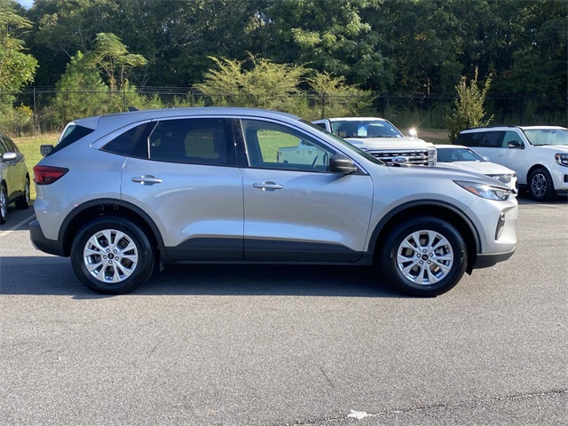 2024 Ford Escape Active photo 2
