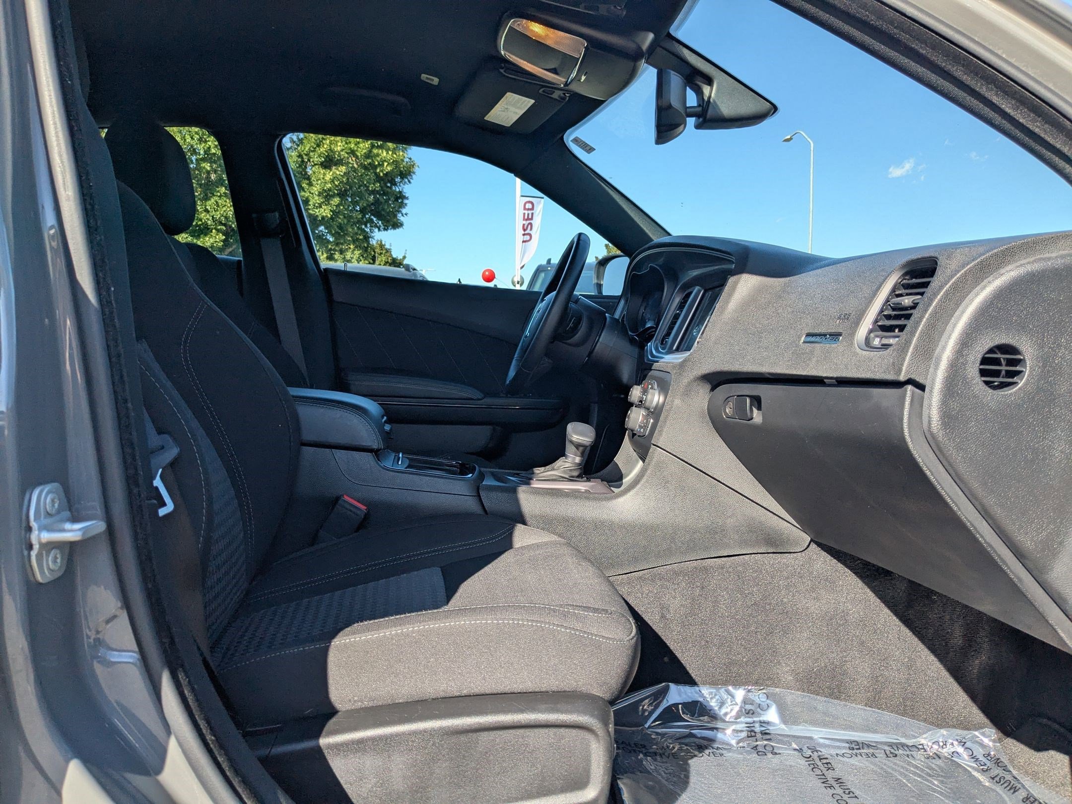 2023 Dodge Charger SXT AWD photo 29