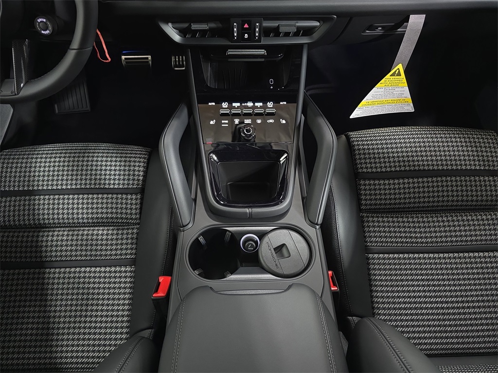 2026 Porsche Cayenne GTS Coupe photo 18