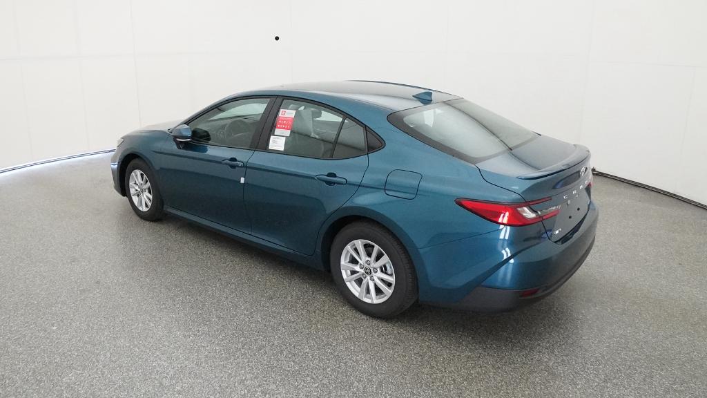 2026 Toyota Camry LE photo 13