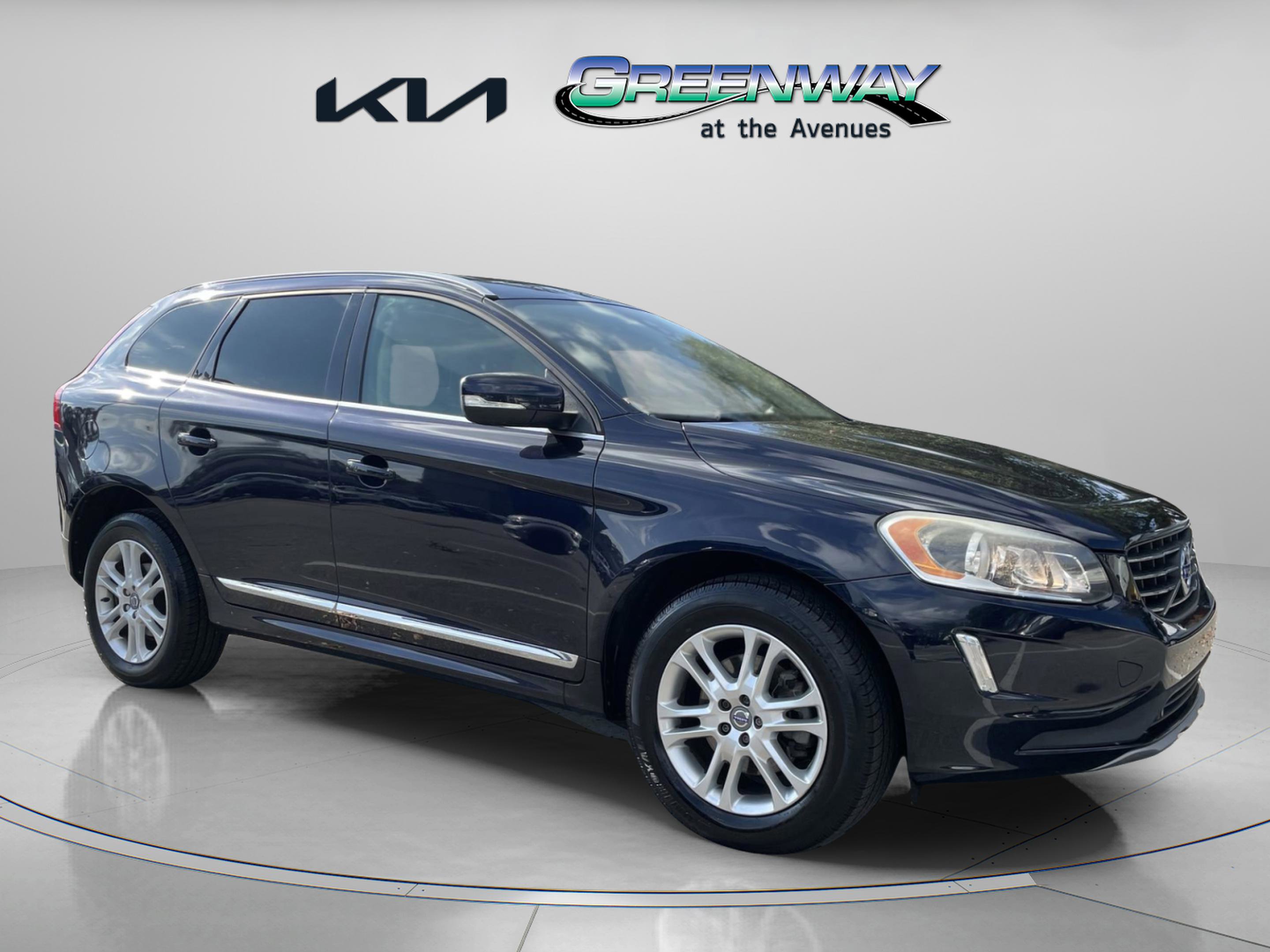 2016 Volvo XC60 Premier's photo