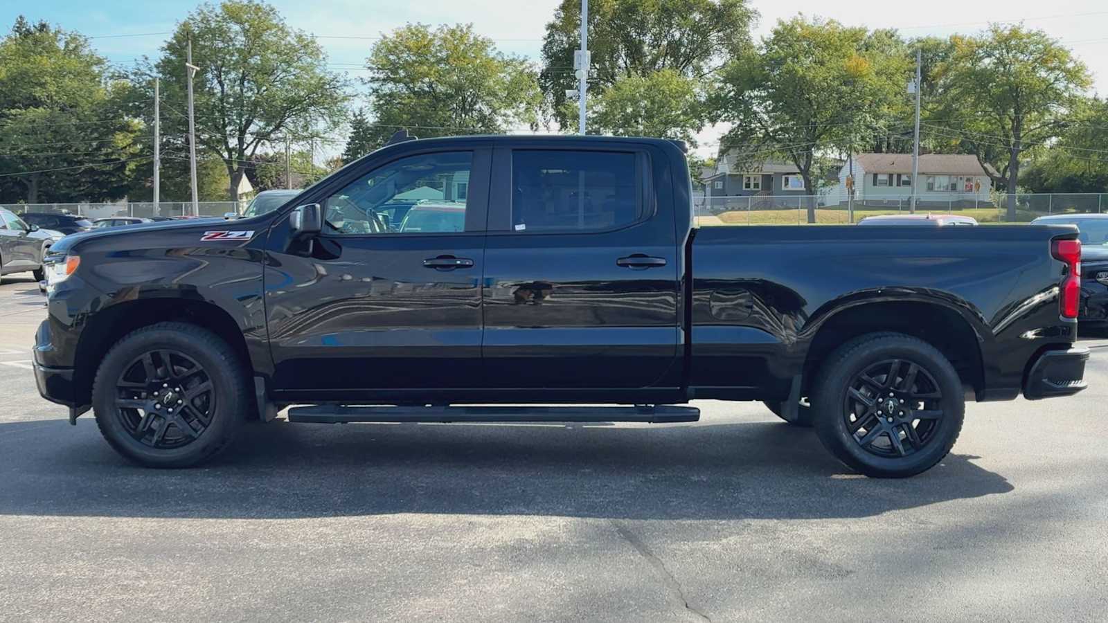 2022 Chevrolet Silverado 1500 RST photo 4