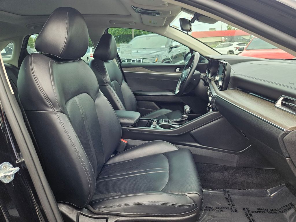 2021 Kia K5 EX photo 29