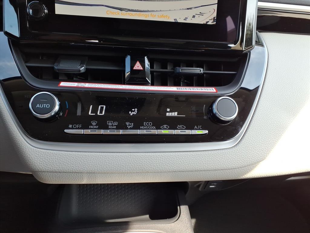 2026 Toyota Corolla LE photo 16