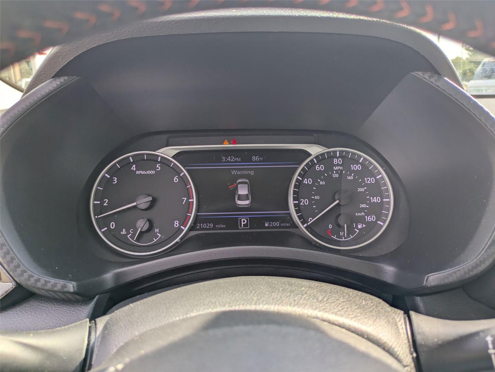 2023 Nissan Sentra SR photo 17