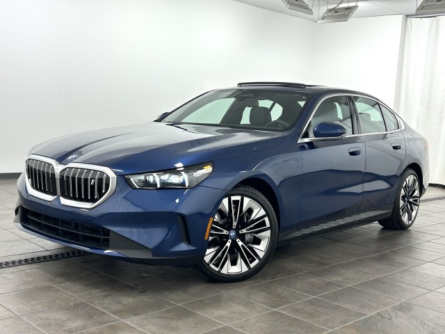 2025 BMW i5