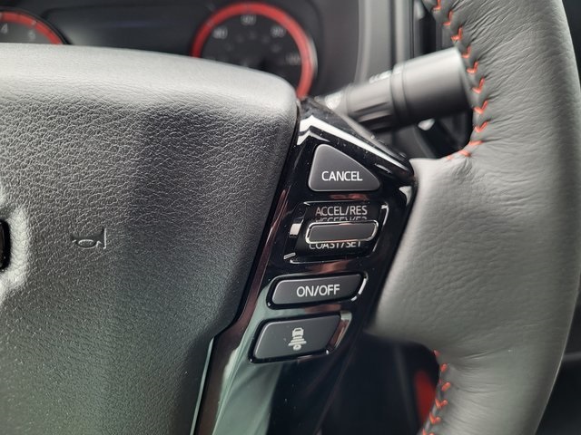2025 Nissan Frontier PRO-4X photo 18