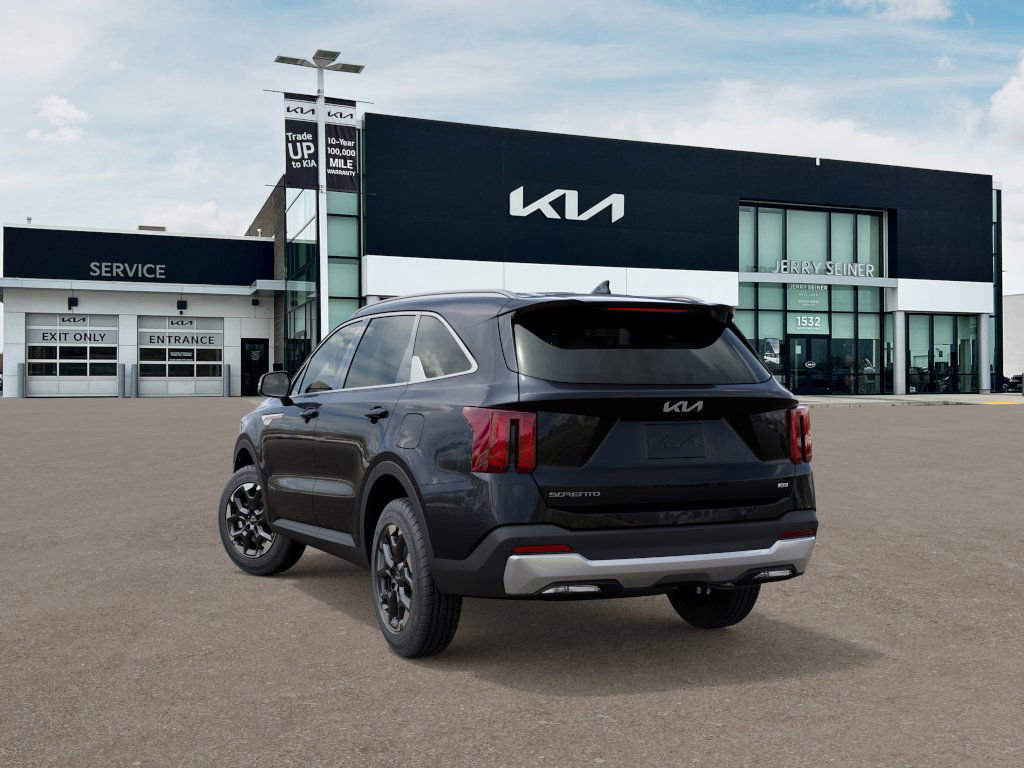 2025 Kia Sorento S photo 3