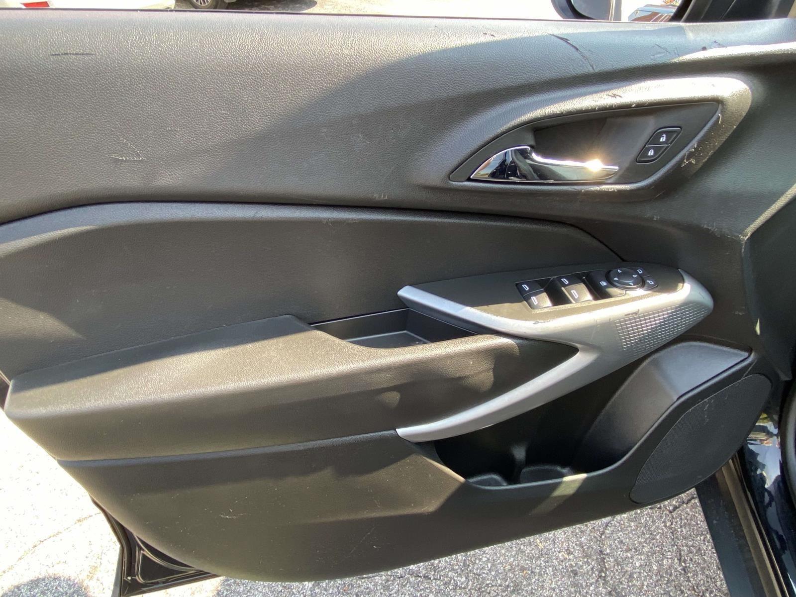 2024 Chevrolet Trax 1 photo 7