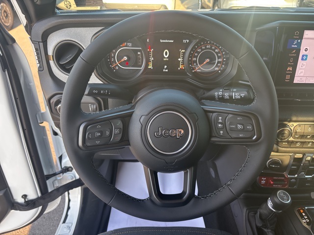 2025 Jeep Wrangler Willys photo 20