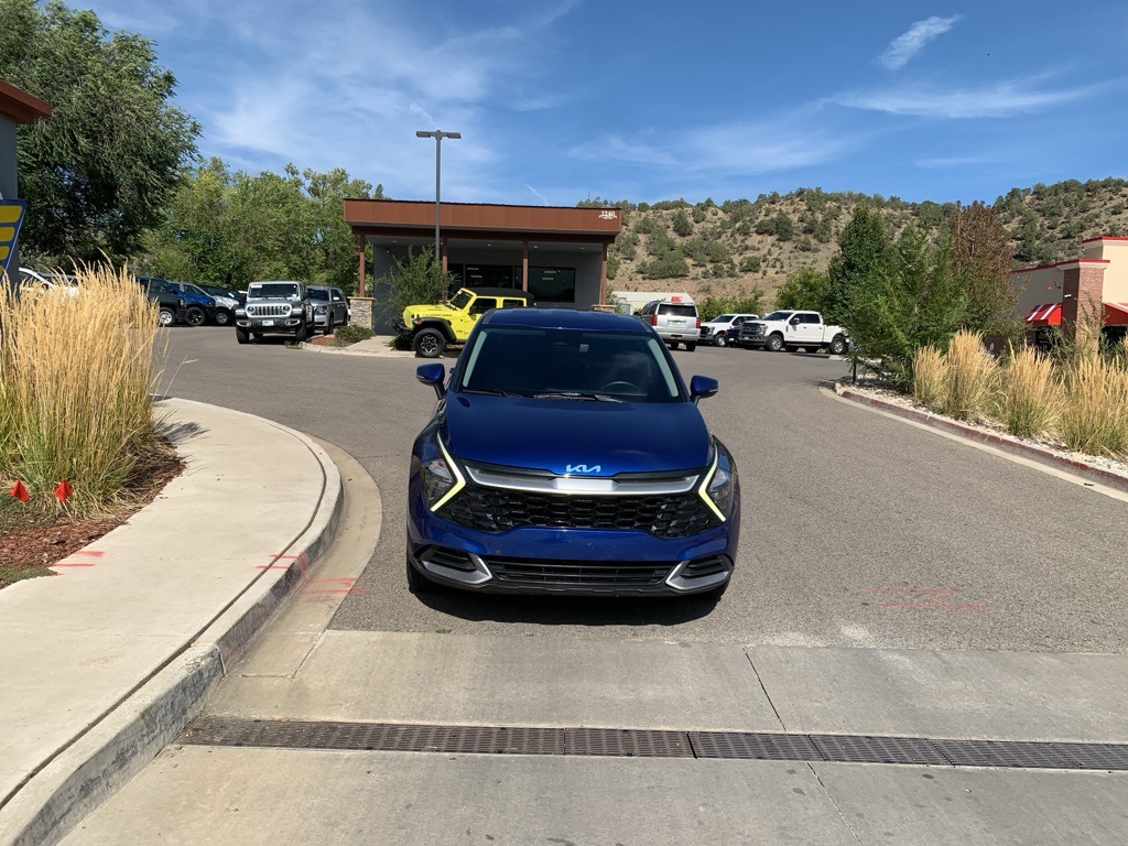 2023 Kia Sportage EX photo 3