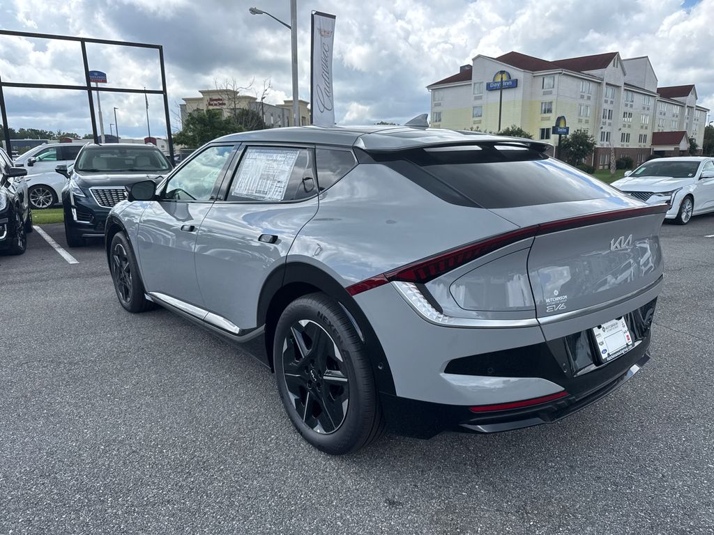 2025 Kia EV6 Wind photo 4