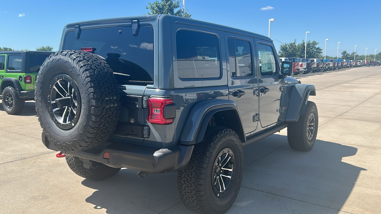2025 Jeep Wrangler Rubicon X photo 3