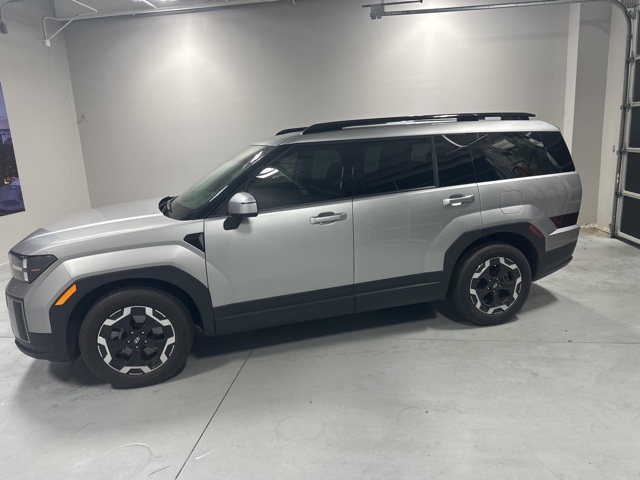 2025 Hyundai Santa Fe SEL photo 2