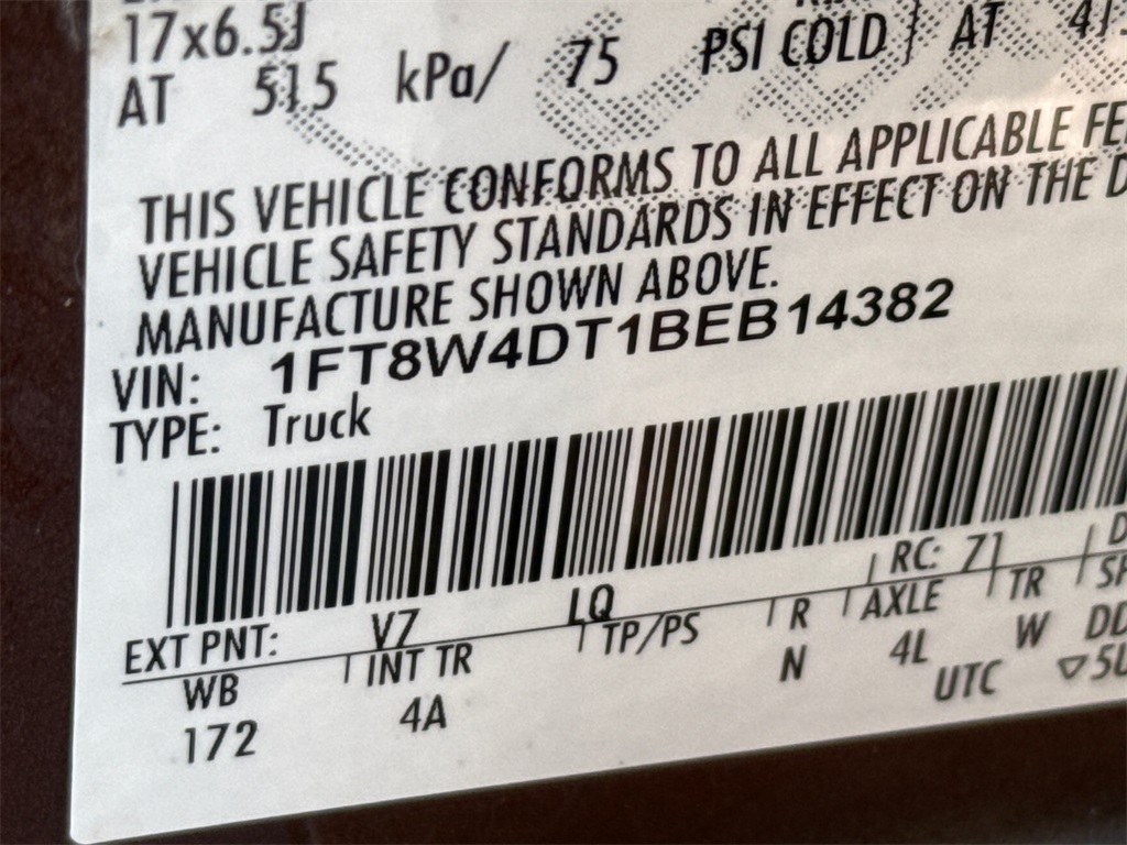 2011 Ford F-450 Lariat photo 30