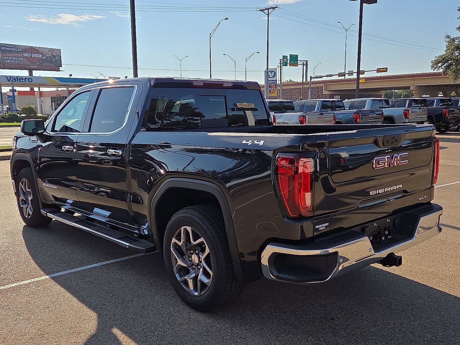 2026 Gmc Sierra 1500 SLT photo 3