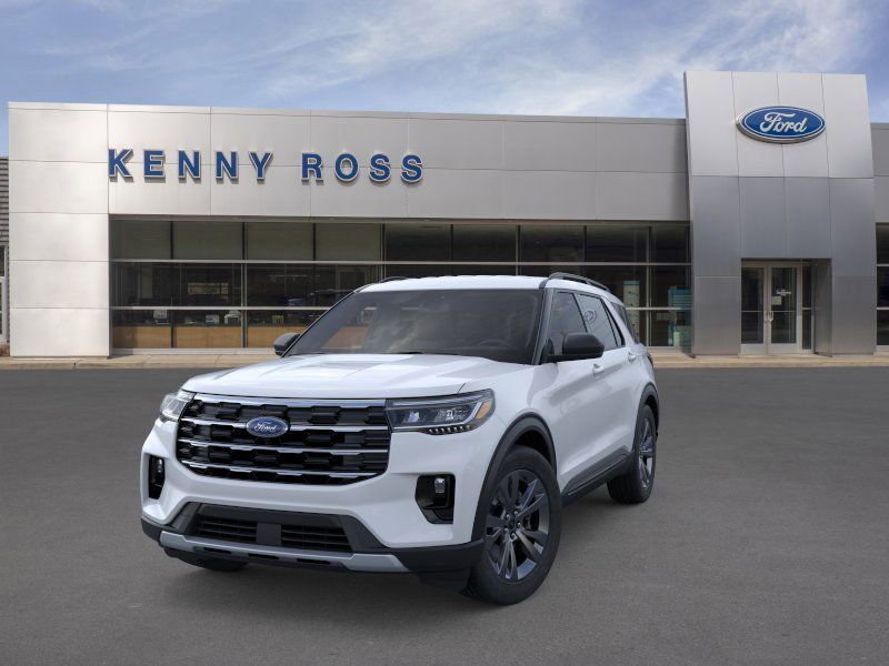 2026 Ford Explorer photo 2