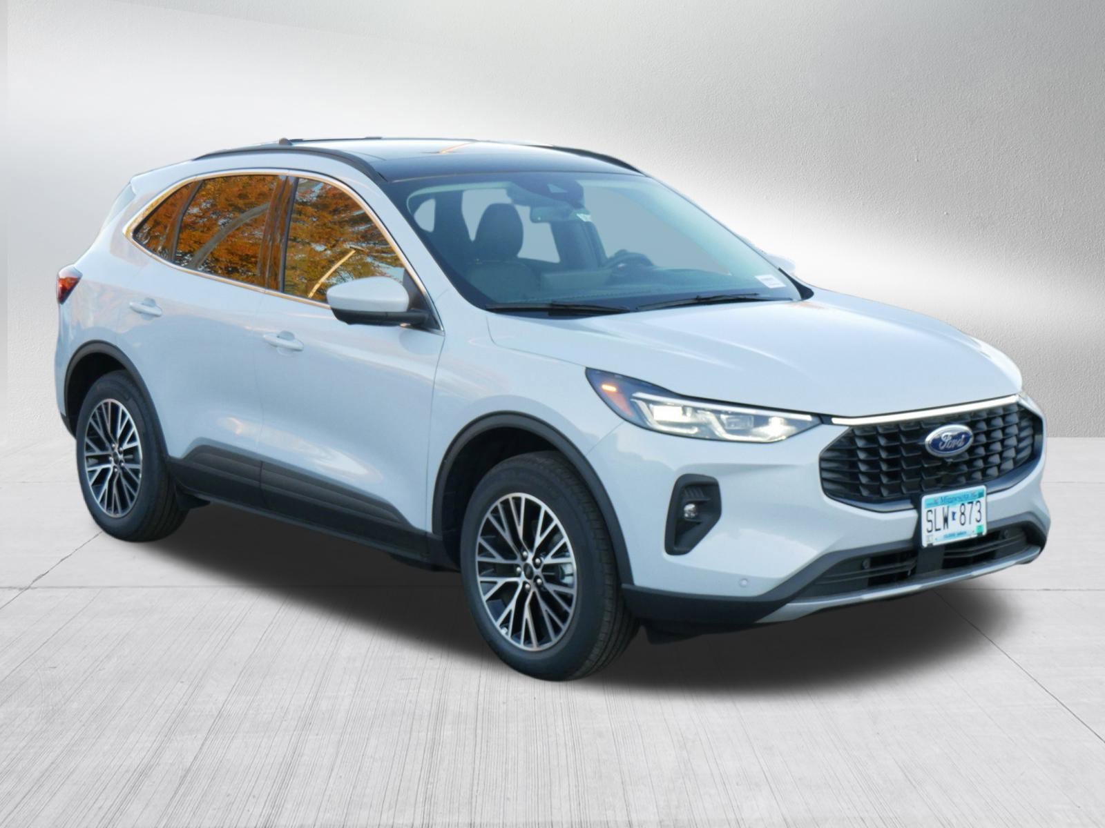 2025 Ford Escape PHEV's photo