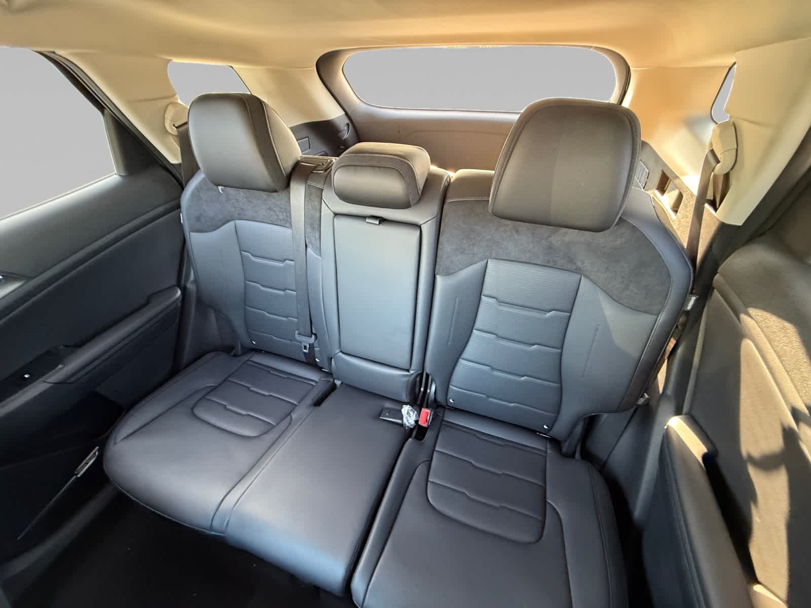 2026 Kia Sportage photo 13