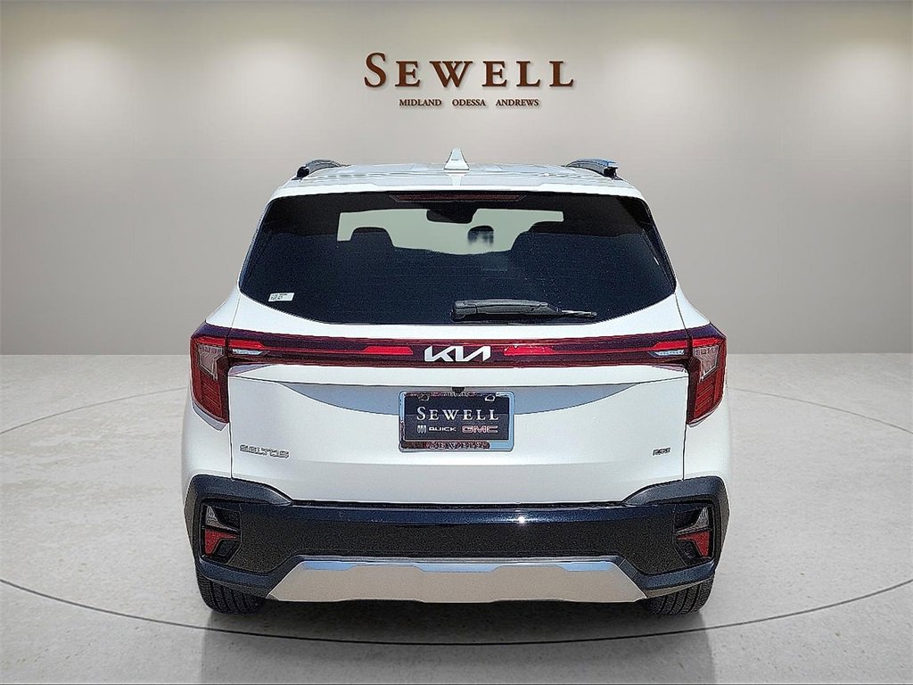 2024 Kia Seltos SX photo 4