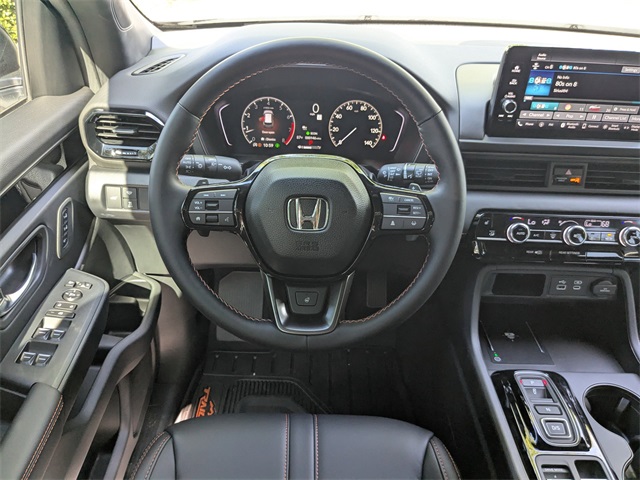 2025 Honda Pilot TrailSport photo 14