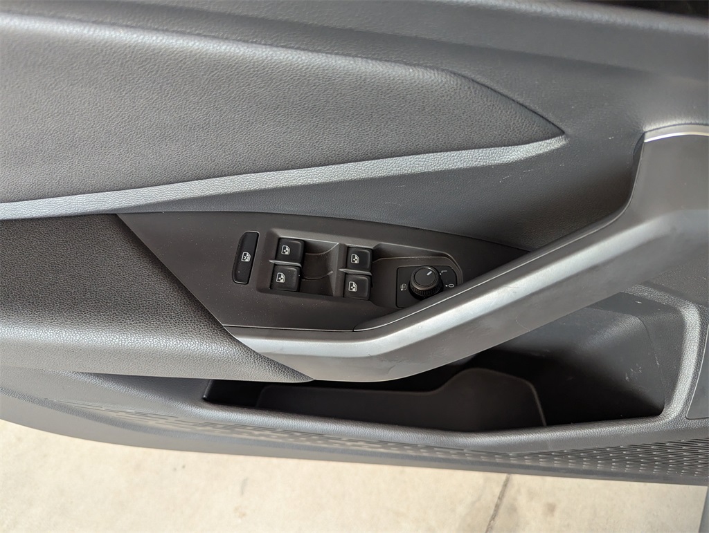 2020 Volkswagen Jetta GLI 2.0T Autobahn photo 17