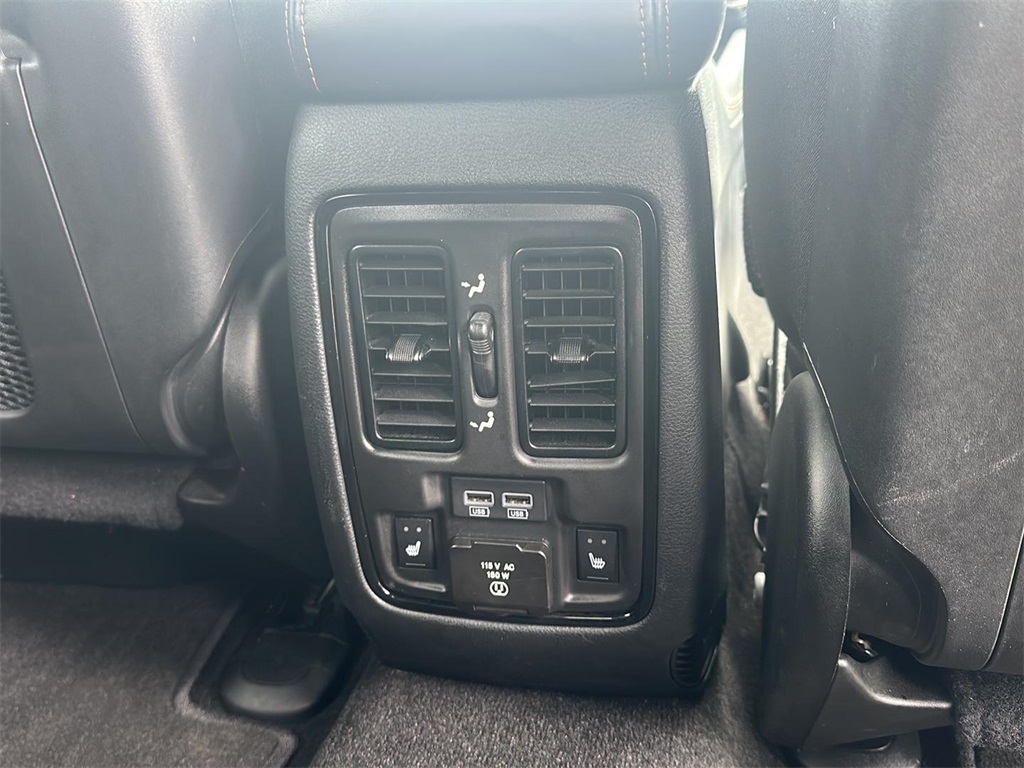 2022 Dodge Durango R/T photo 25