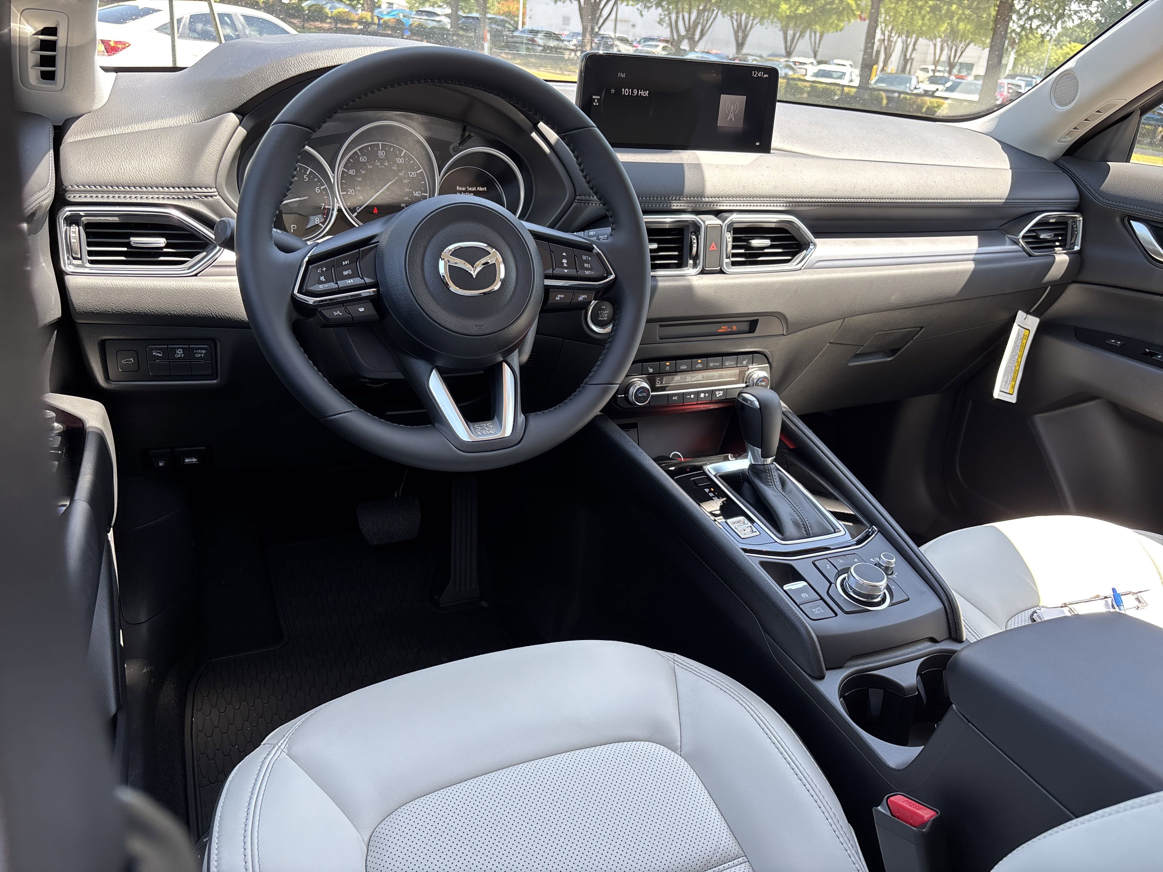2025 Mazda CX-5 2.5 S Preferred photo 3