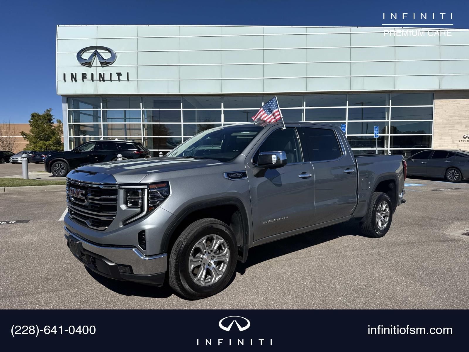 2025 GMC Sierra 1500 SLT's photo