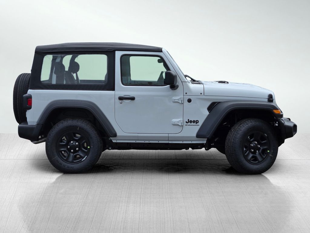 2025 Jeep Wrangler Sport photo 4