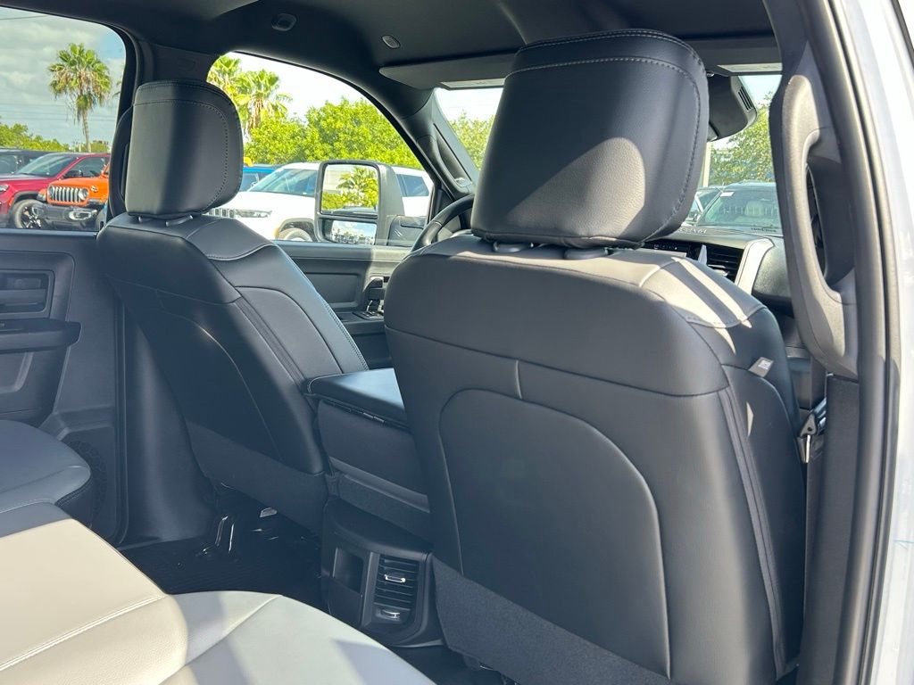 2025 Ram 2500 Tradesman photo 27
