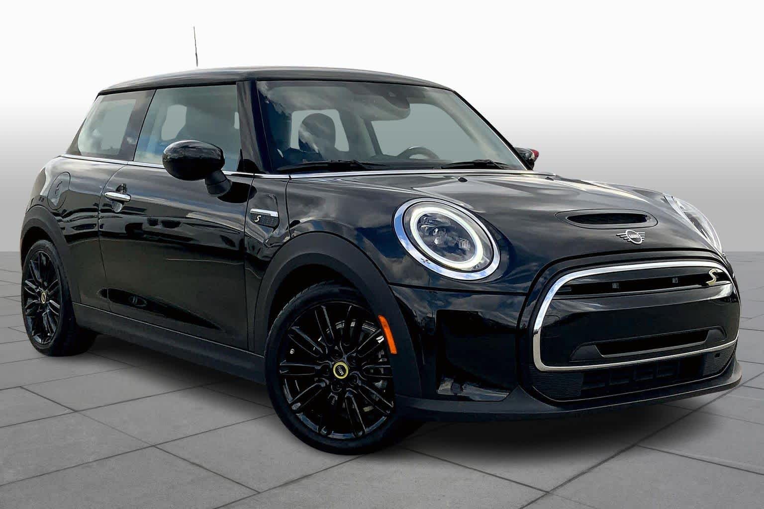 Used 2024 MINI Hardtop 2 Door SE with VIN WMW13DJ03R2V10083 for sale in Webster, TX