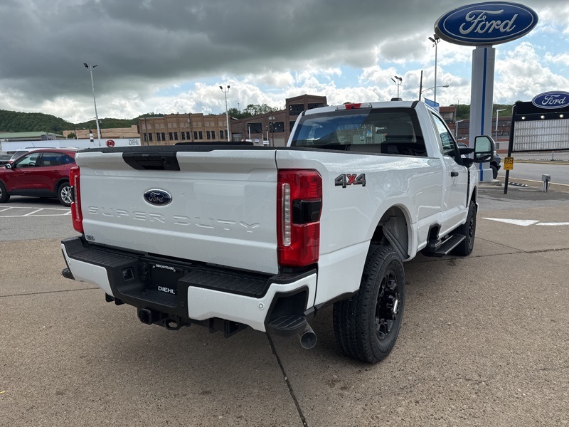 2025 Ford F-350 XL photo 7