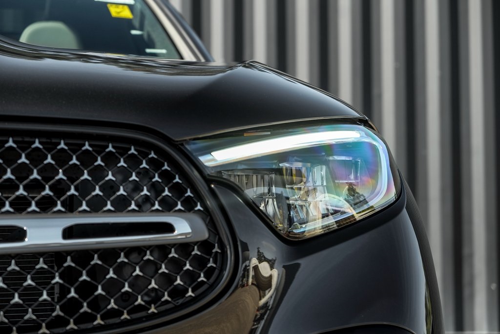 2026 Mercedes Benz GLC 300 4MATIC photo 6