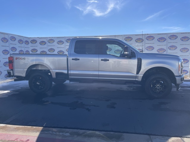 2023 Ford F-250 Super Duty XL Crew Cab 4WD