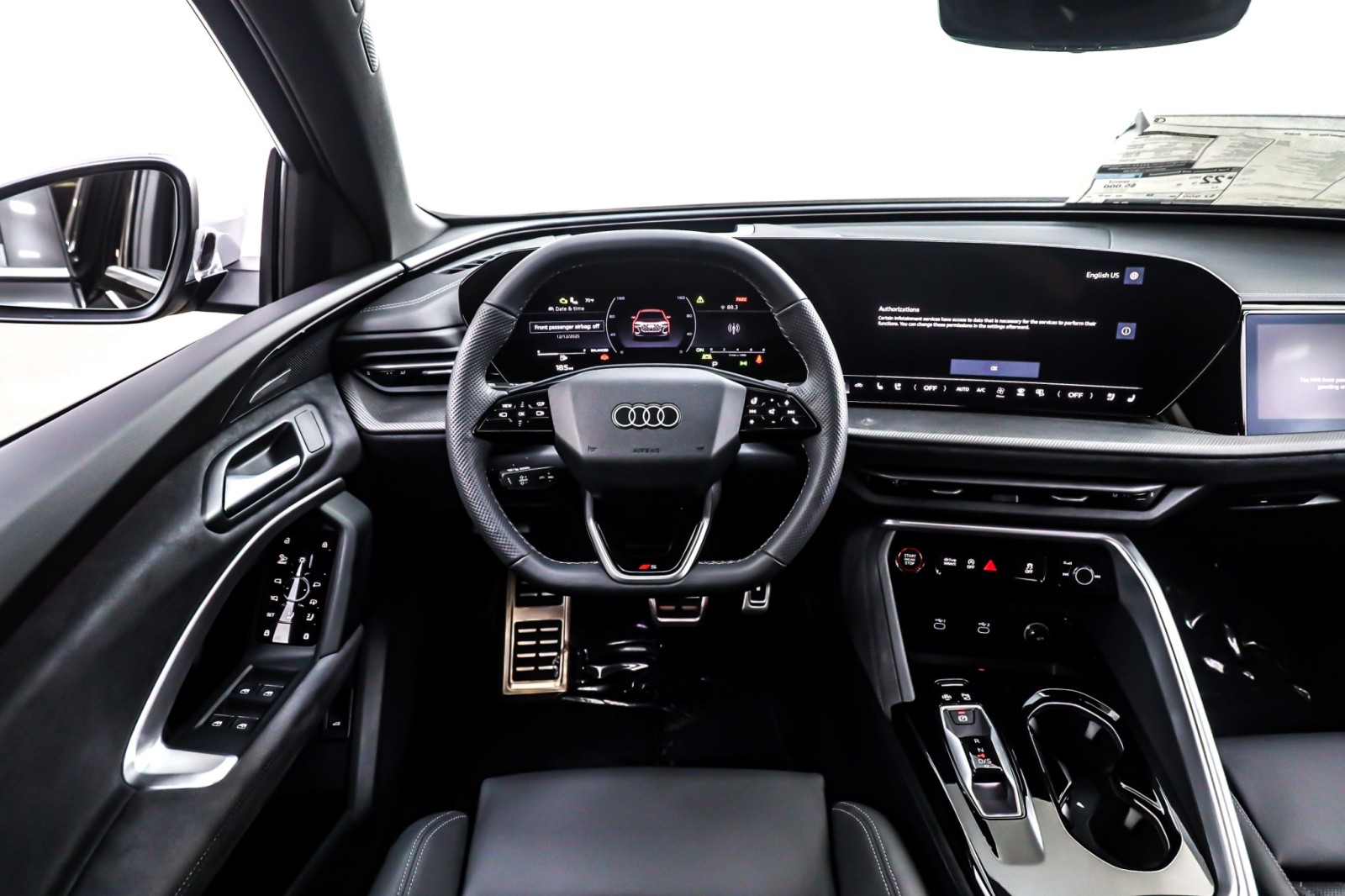 2025 Audi SQ5 Prestige photo 4