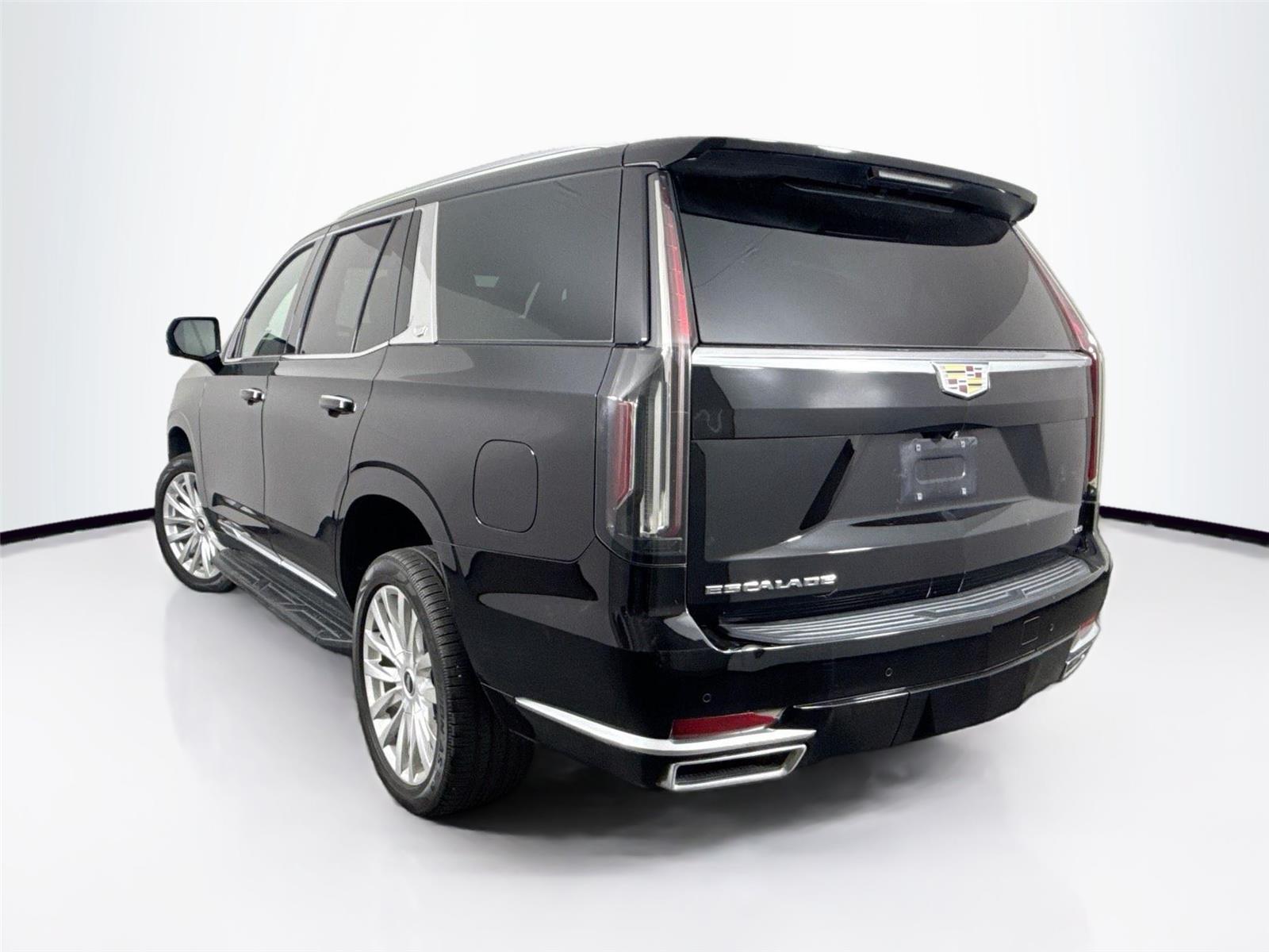 2022 Cadillac Escalade Luxury photo 7
