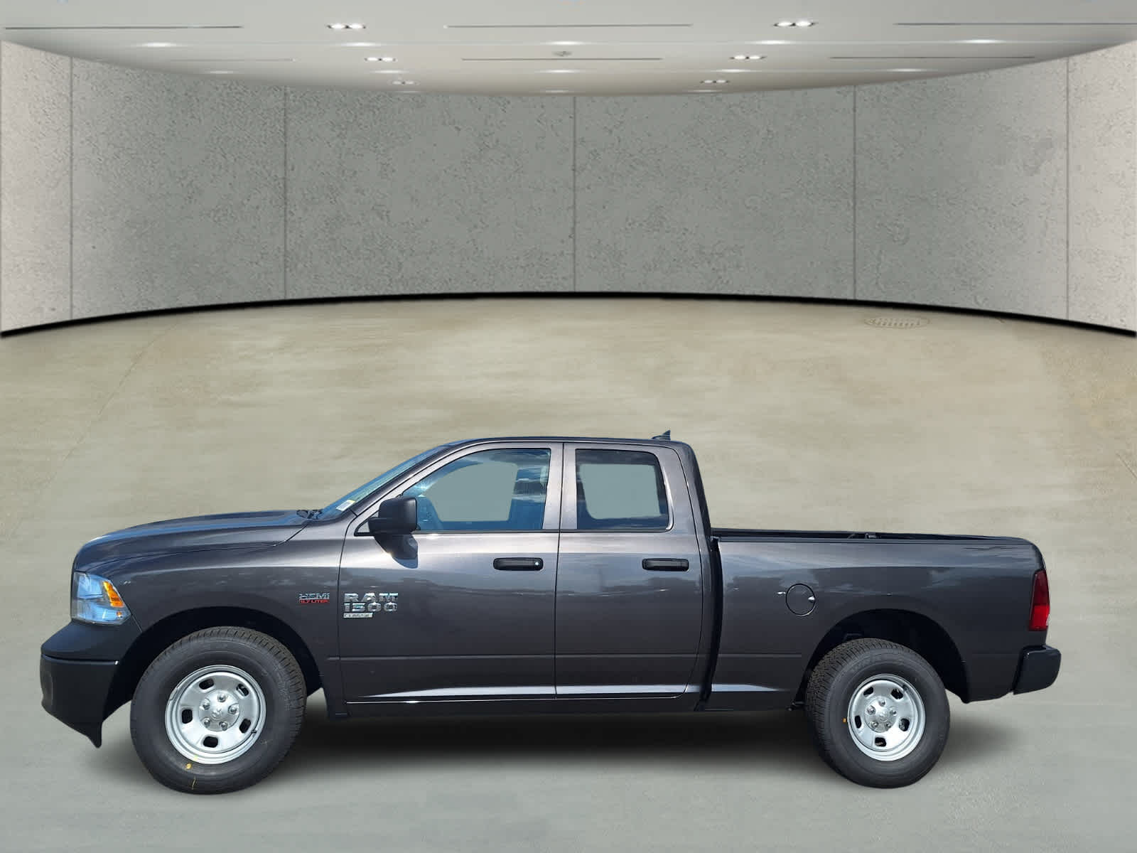 2024 Ram 1500 Classic Tradesman photo 2