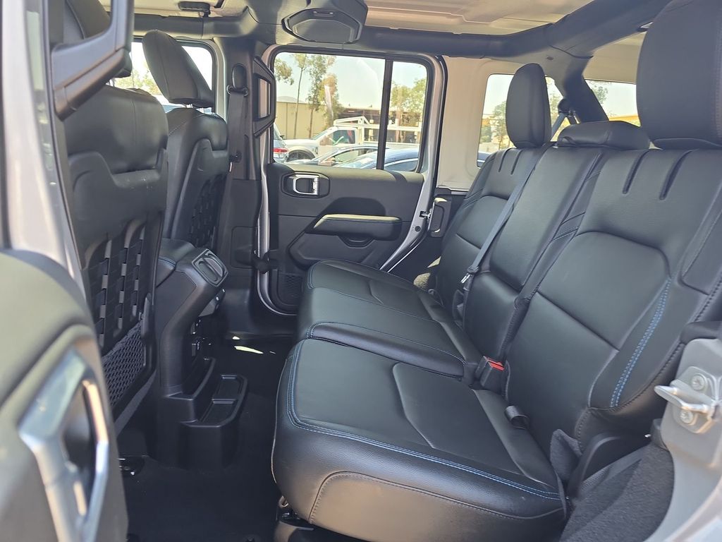 2021 Jeep Wrangler Unlimited Rubicon 4xe photo 4
