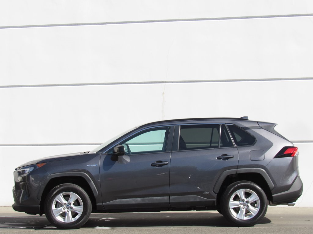 2021 Toyota RAV4 Hybrid LE photo 4