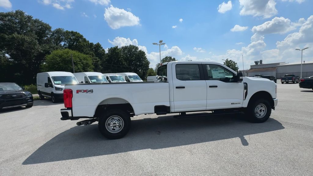 2025 Ford F-350 XL photo 9