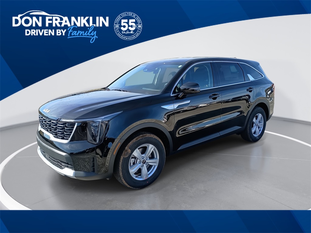 2026 Kia Sorento LX's photo