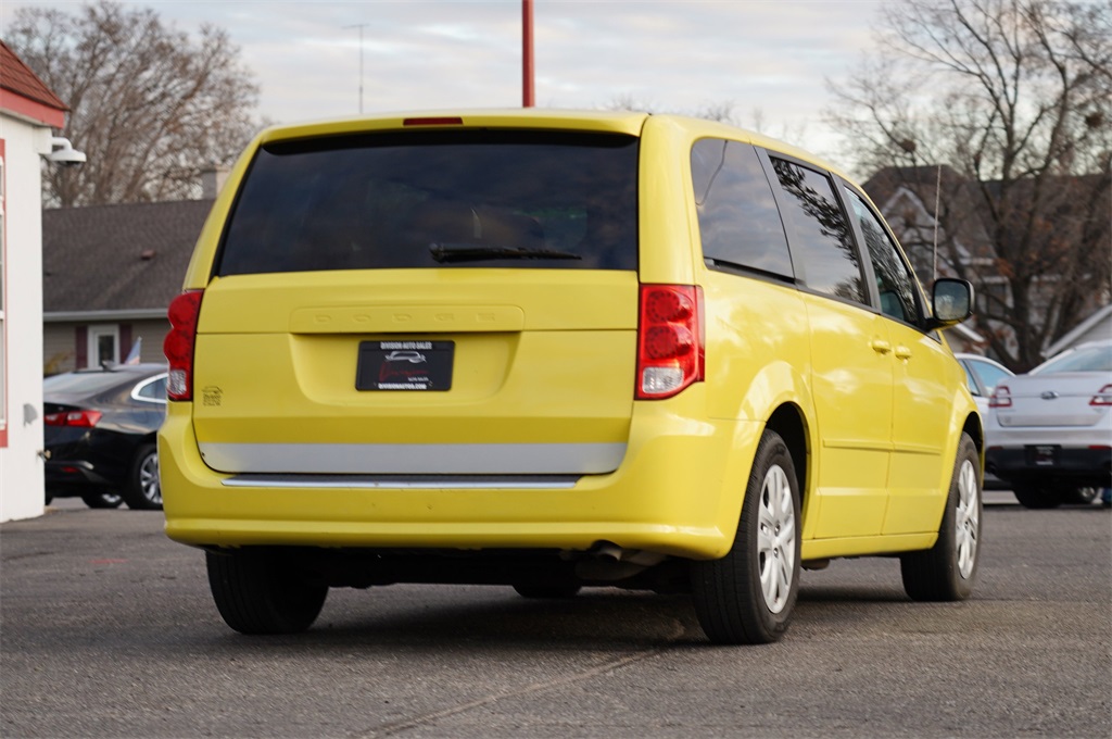 2014 Dodge Grand Caravan SE photo 3