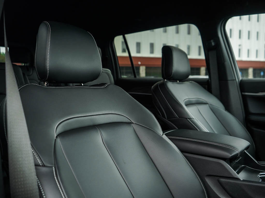2025 Jeep Grand Cherokee Limited photo 11