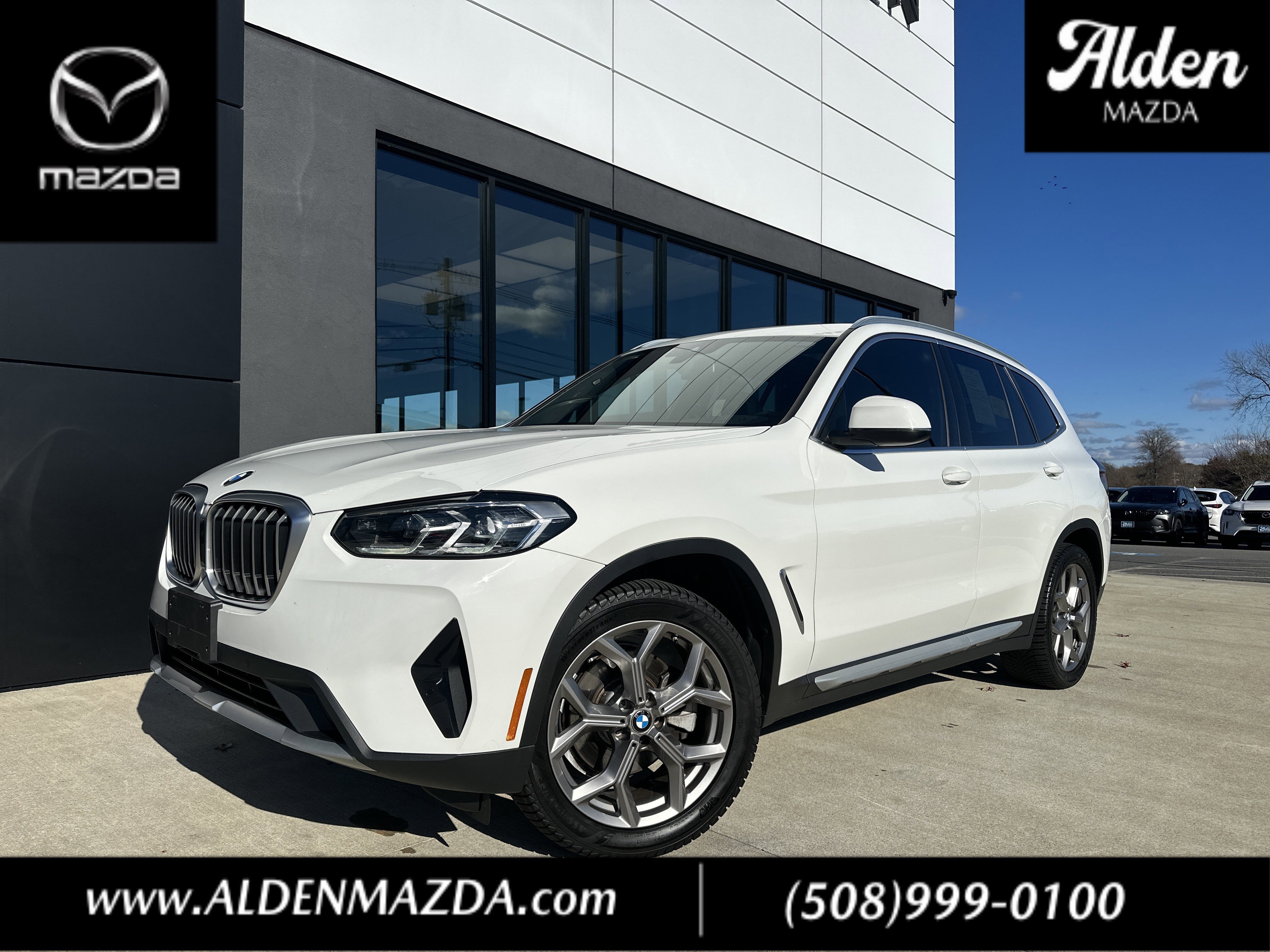 2022 BMW X3 30i's photo